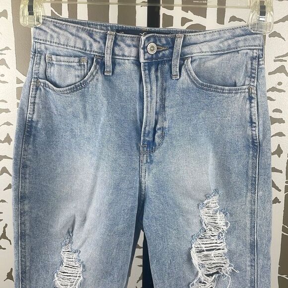 Hollister Ultra High-Rise Mom Jean Super Distressed Light Wash sz W24 L27 - Picture 2 of 11